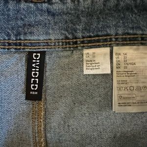 Plus size Jean skirt with button details